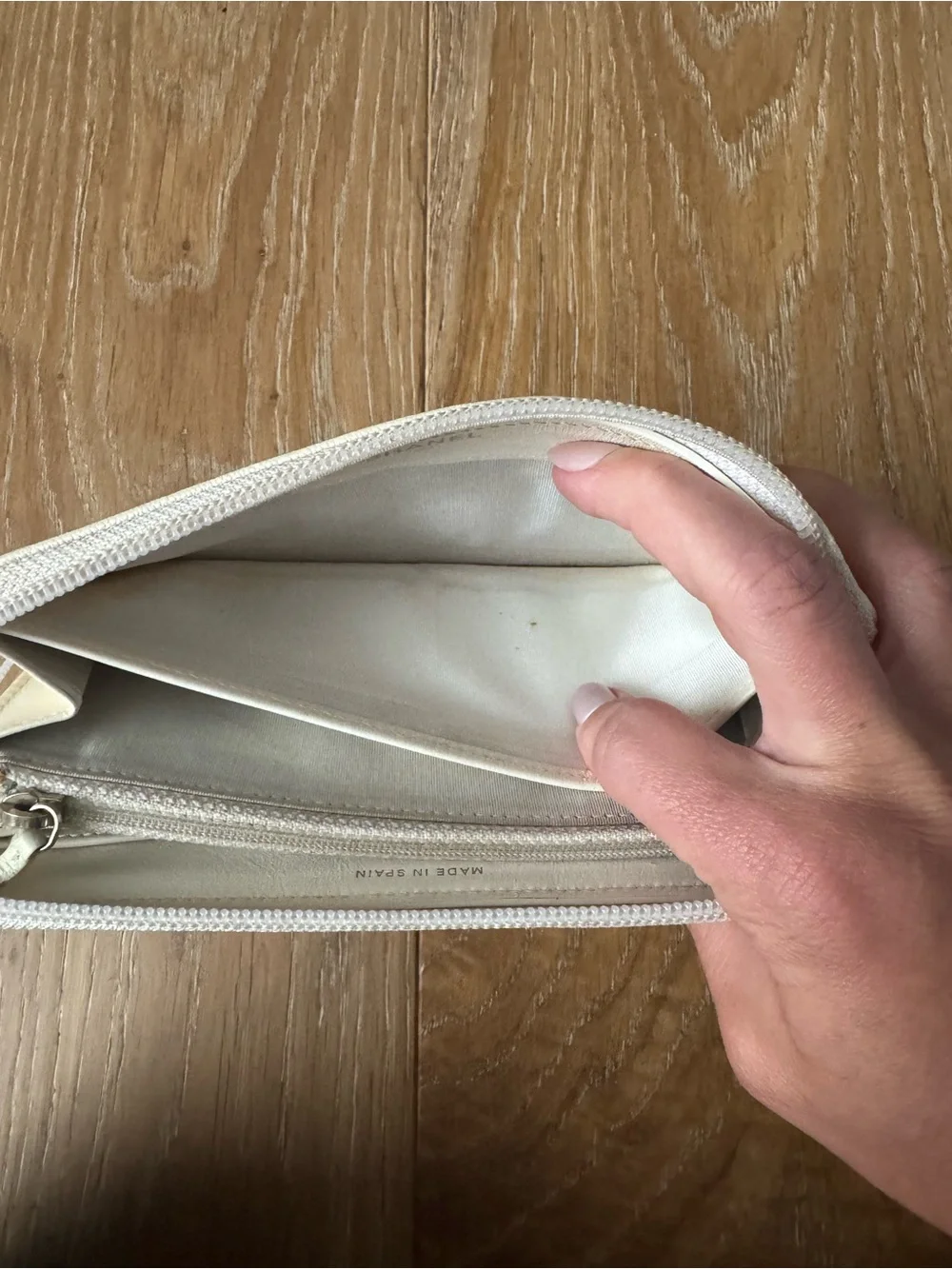 CHANEL Cream Quilted Zip Wallet with Gold CC